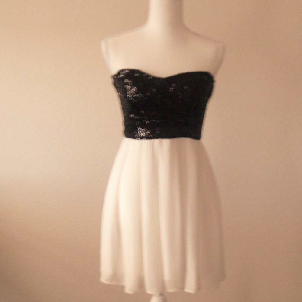 B. Smart  Size 1/2  Black Sequin and White Chiffon Strapless Dress
